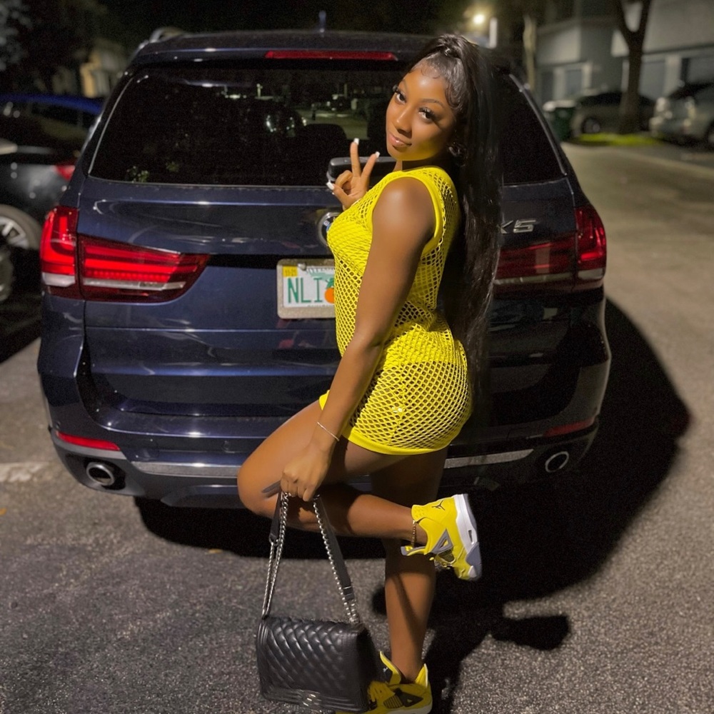 3 piece baddie set, fits medium as well.